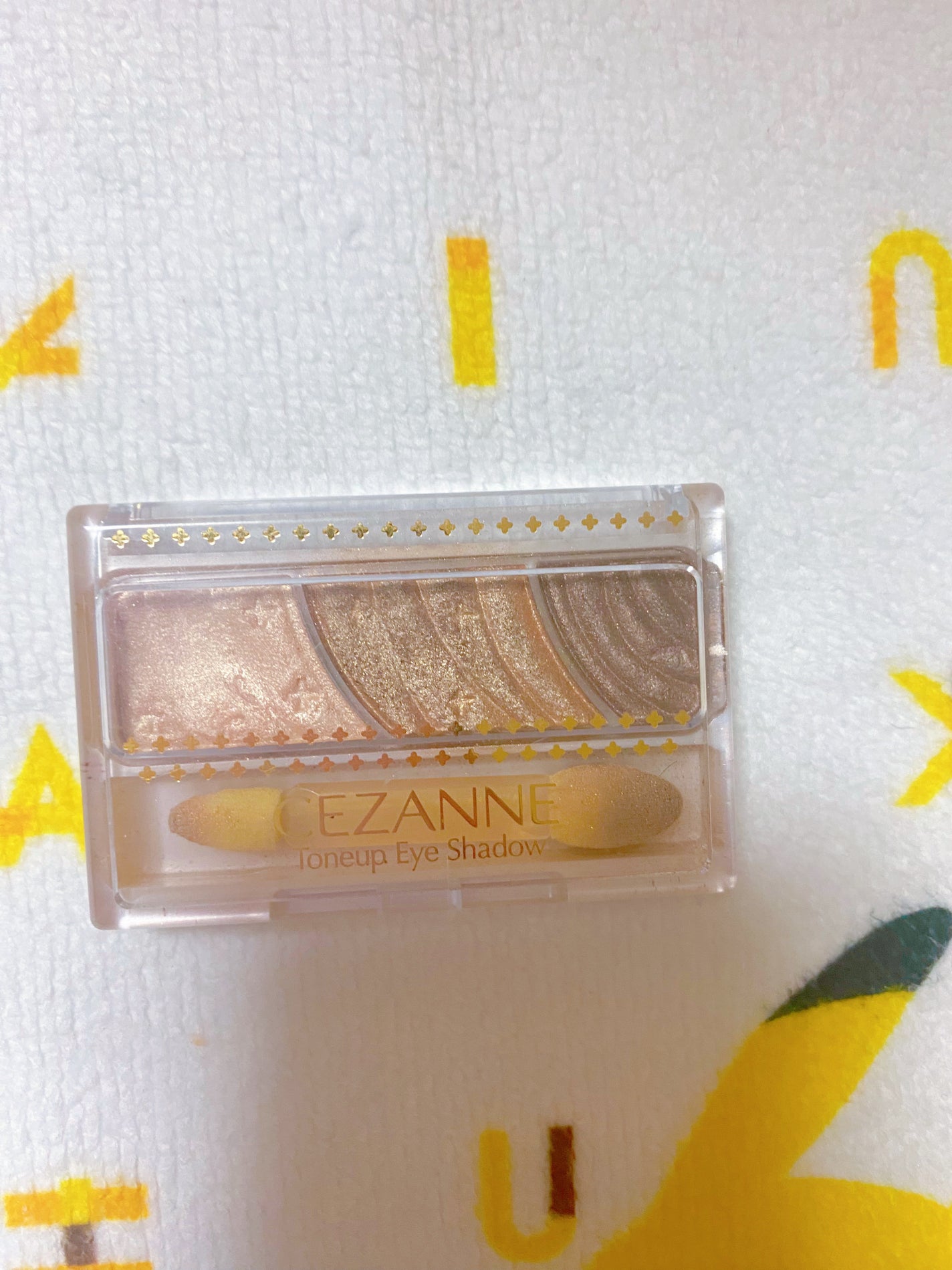 トーンアップアイシャドウ/CEZANNE/アイシャドウパレットを使ったクチコミ(1枚目)