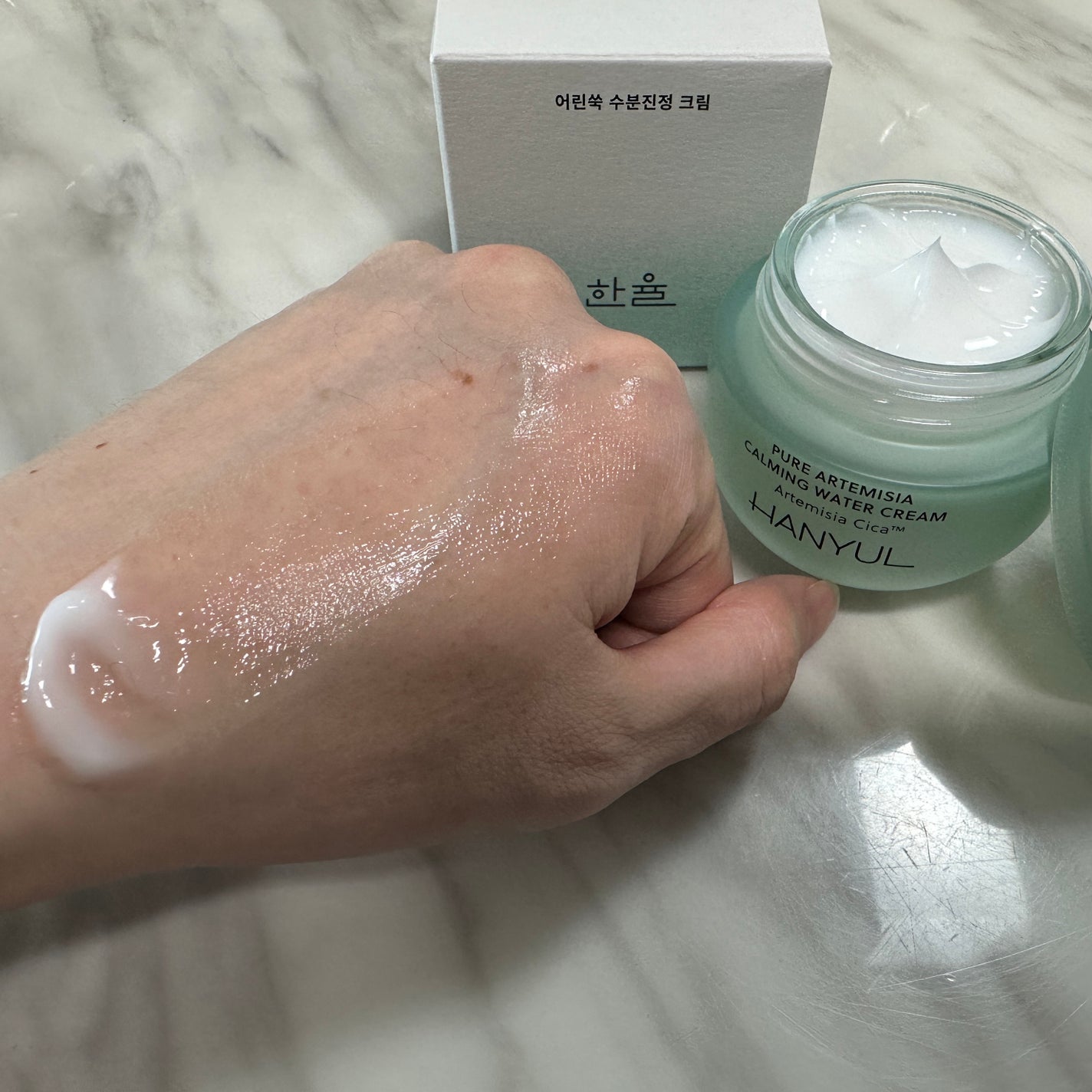 ピュアアルテミシア カーミングウォータークリーム/HANYUL(ハンユル)/フェイスクリームを使ったクチコミ(3枚目)
