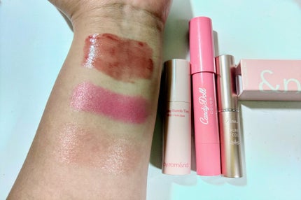 スーパー ラストラス リップスティック/REVLON/口紅を使ったクチコミ(2枚目)