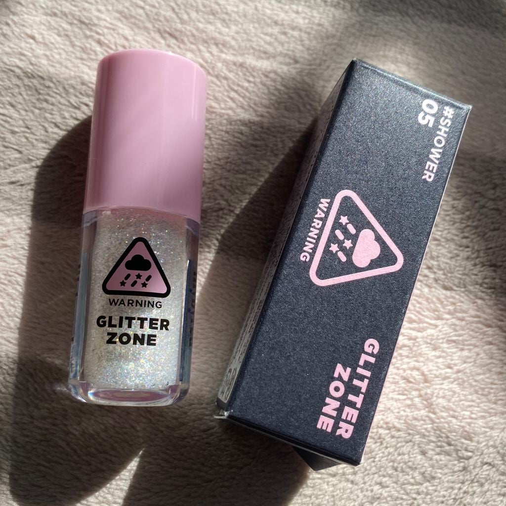 グリッターゾーン SHOWER/lilybyred/グリッターを使ったクチコミ(3枚目)