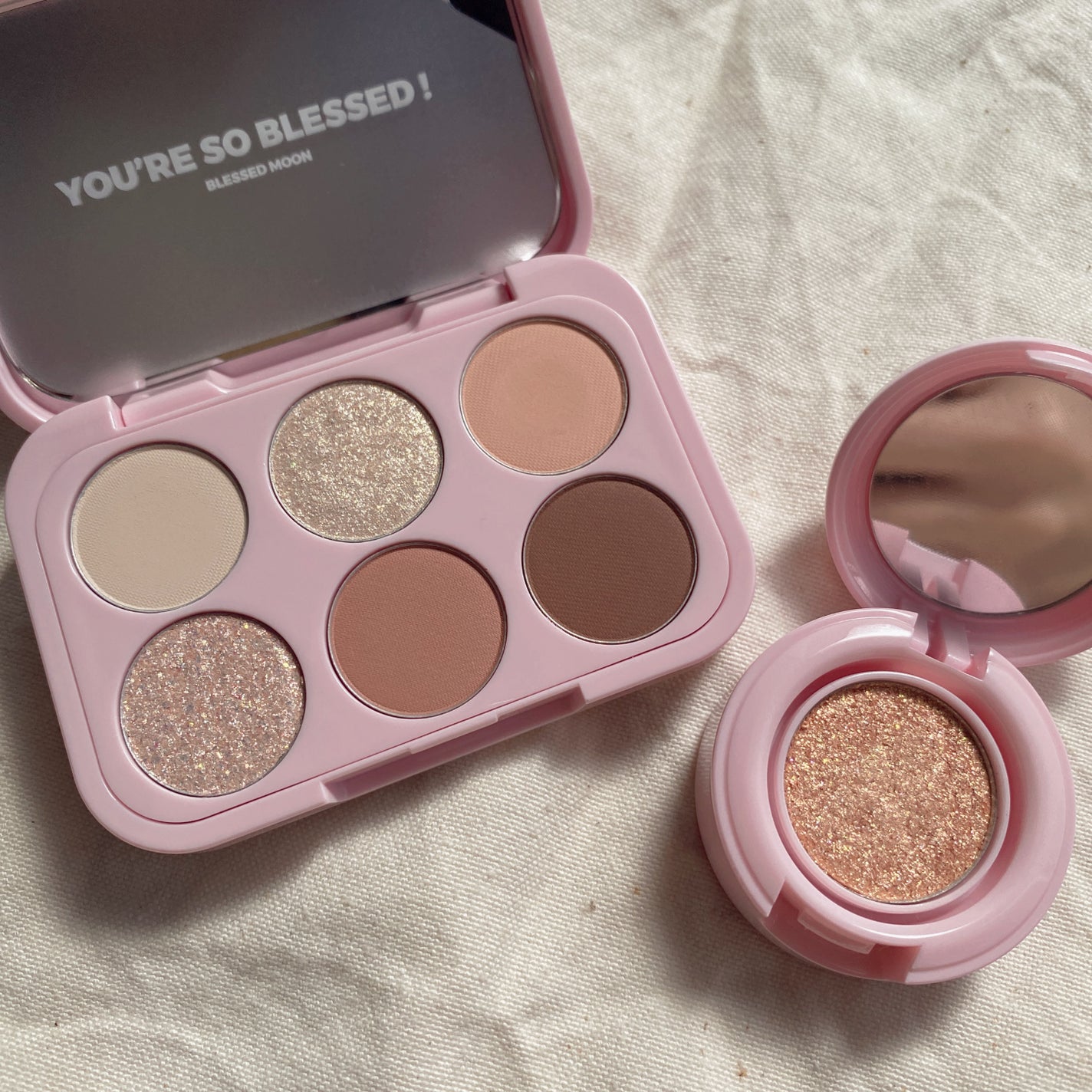 ミニライクアシャドウ/BLESSED MOON/単色アイシャドウを使ったクチコミ(1枚目)