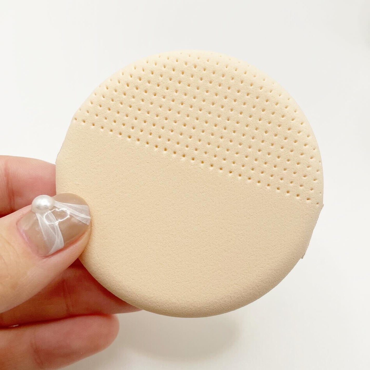 ヌードカーミンググロークッション/MAKE9/クッションファンデーションを使ったクチコミ(2枚目)