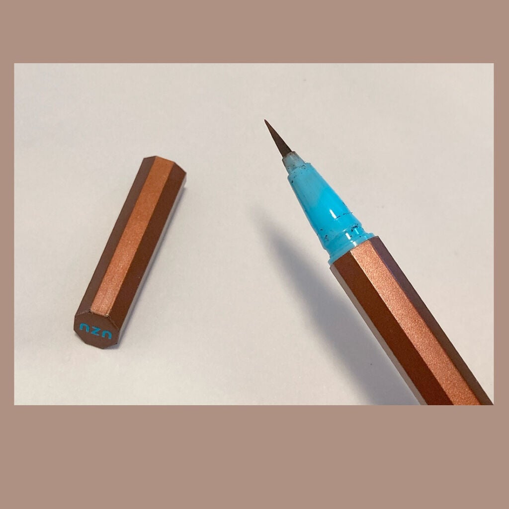 EYE OPENING LINER/UZU BY FLOWFUSHI/リキッドアイライナーを使ったクチコミ(3枚目)