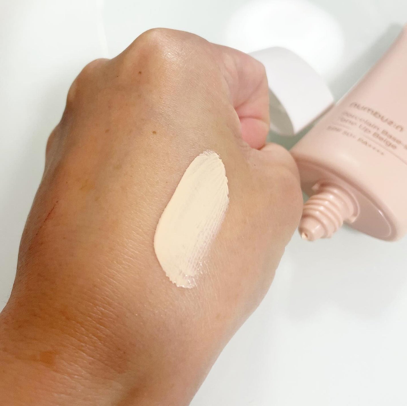 3番 ノーファンデ陶器肌トーンアップクリーム/numbuzin/化粧下地を使ったクチコミ(4枚目)