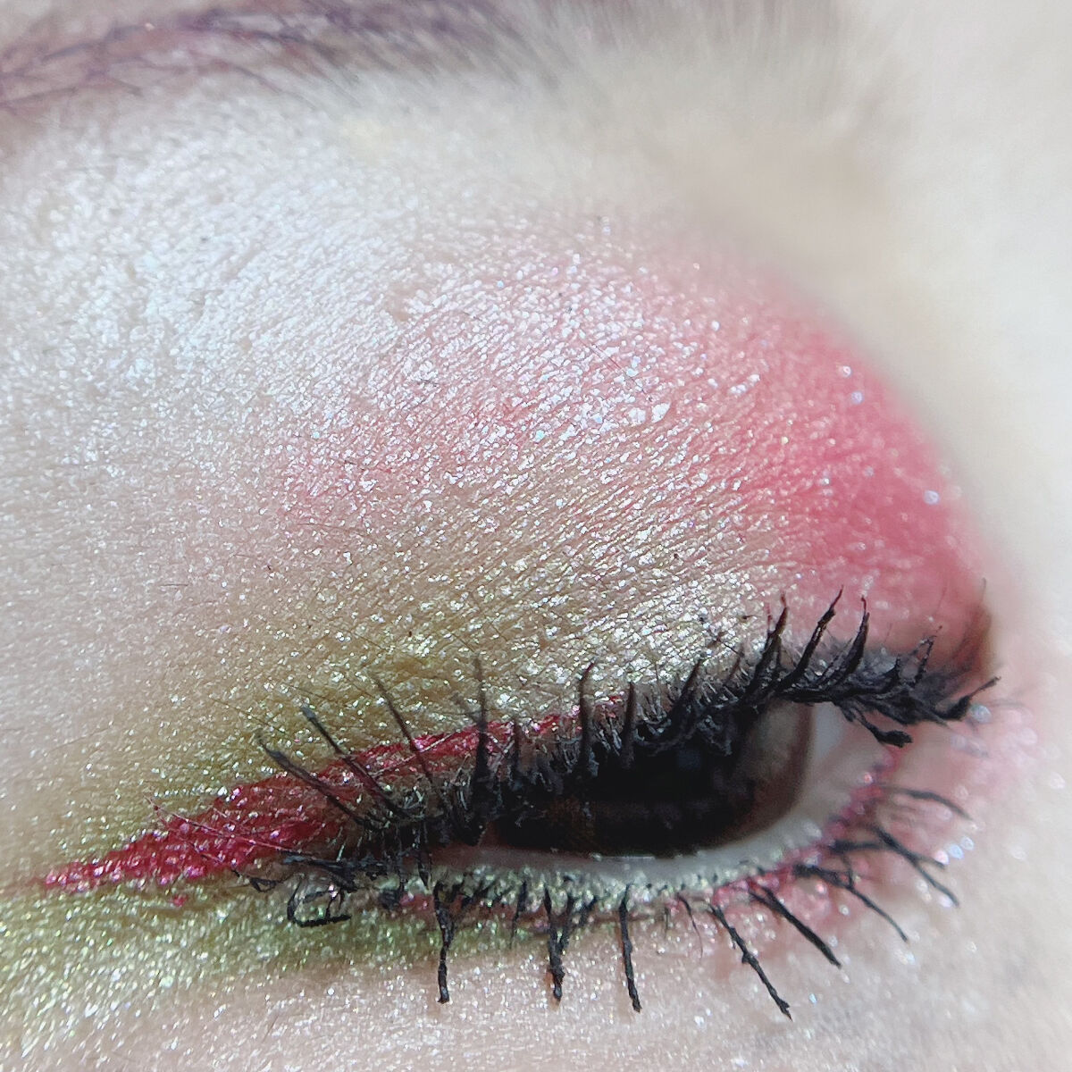 プレスド アイシャドー（レフィル） P ミディアムピンク 148/shu uemura/単色アイシャドウを使ったクチコミ（3枚目）