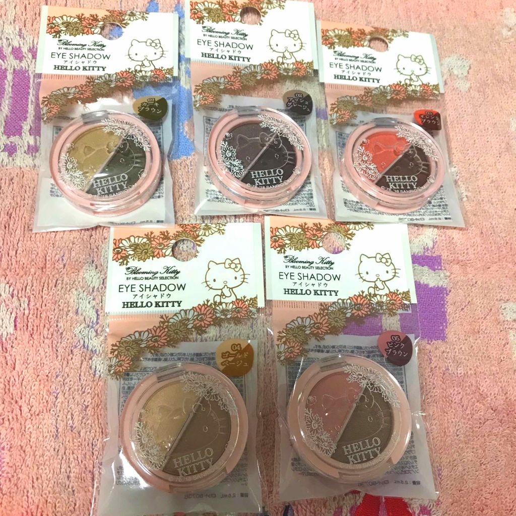 パウダーアイシャドウ ブルーミングキティ/DAISO/アイシャドウパレットを使ったクチコミ（1枚目）