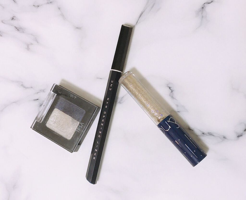 7 SHADES OF BLACK/UZU BY FLOWFUSHI/リキッドアイライナーを使ったクチコミ（2枚目）