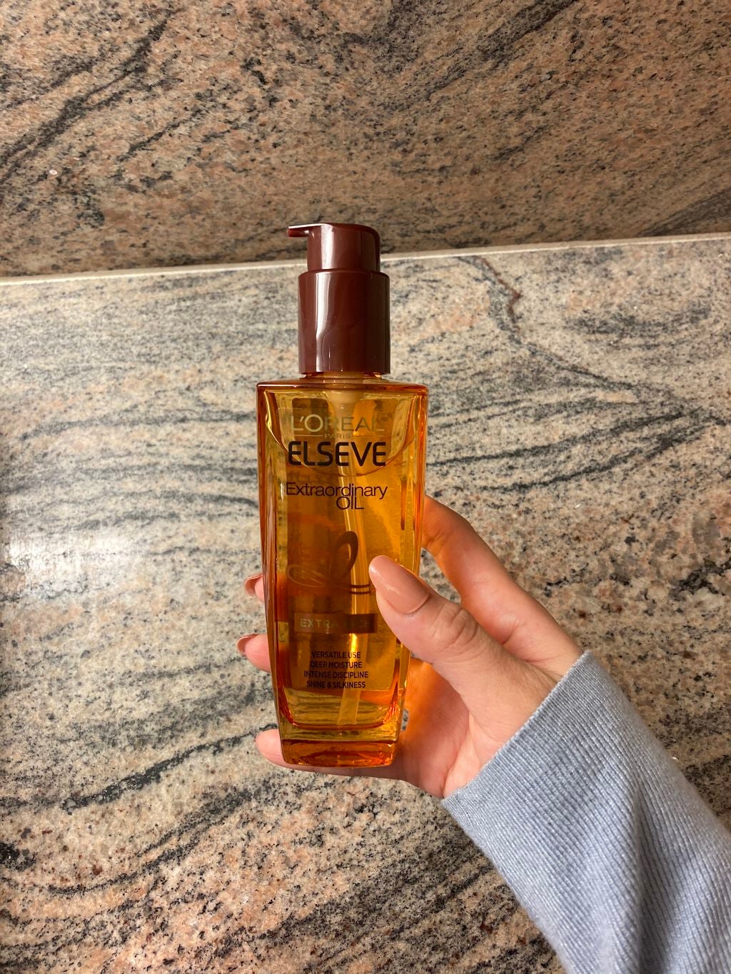 エルセーヴ エクストラオーディナリーオイル エクストラリッチ フィニッシュ/ロレアル パリ/ヘアオイルを使ったクチコミ(1枚目)