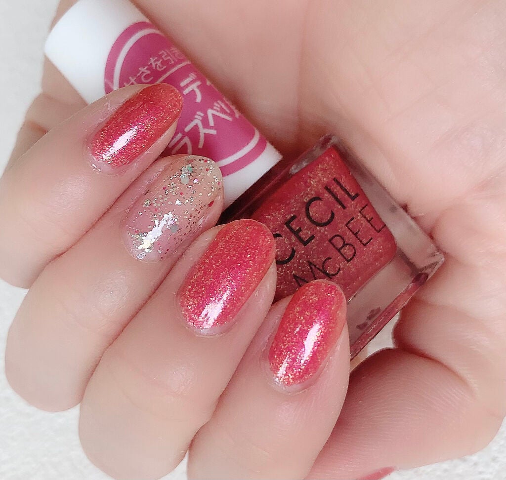 ネイルカラー/CECIL Mc BEE(セシルマクビー)/マニキュアを使ったクチコミ(2枚目)