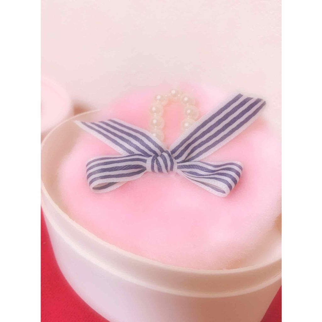 フレグランス ボディパールパウダー  ウイ・モンシェリー/JOUL’S VERNI/ボディパウダーを使ったクチコミ（2枚目）