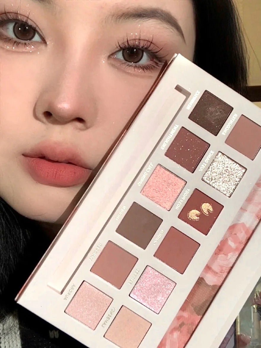 エクスプローラ12色 動物アイシャドウパレット/PERFECT DIARY/アイシャドウパレットを使ったクチコミ(2枚目)