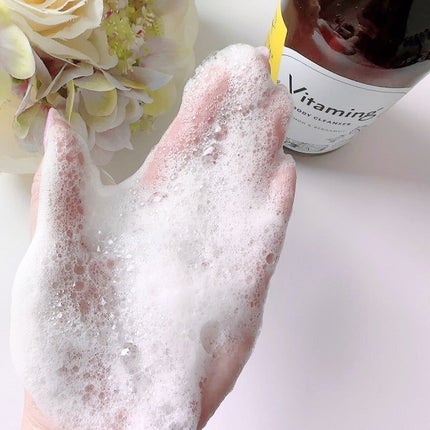 リフレッシングボディソープ(レモン&ベルガモットの香り)/Vitaming/ボディソープを使ったクチコミ(3枚目)