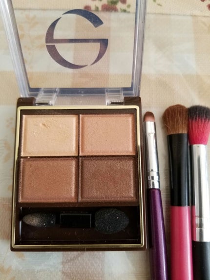 スキニーリッチシャドウ/excel/アイシャドウパレットを使ったクチコミ(3枚目)