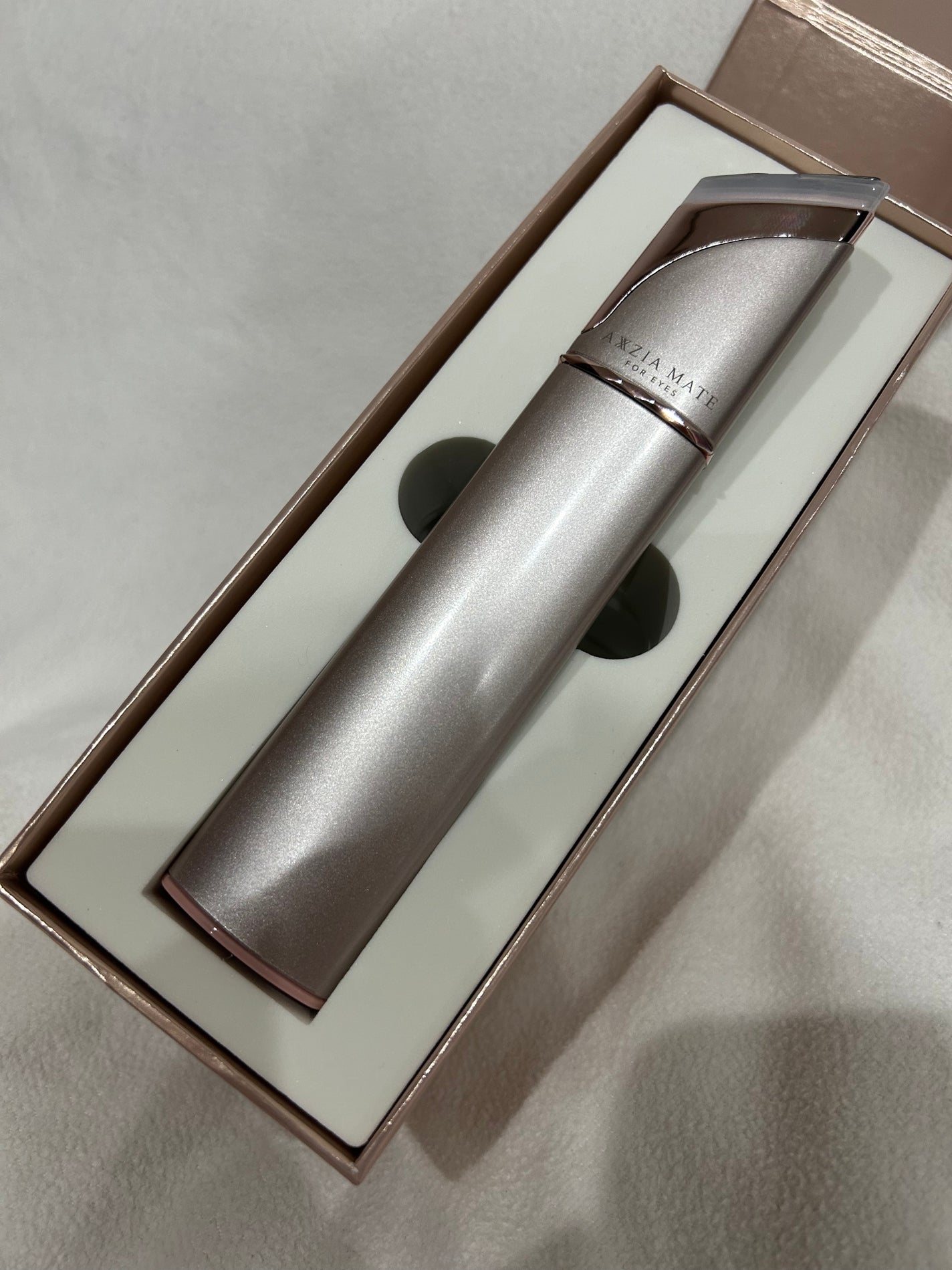 アクシージア メイト フォーアイズ/AXXZIA/美顔器・マッサージを使ったクチコミ(1枚目)