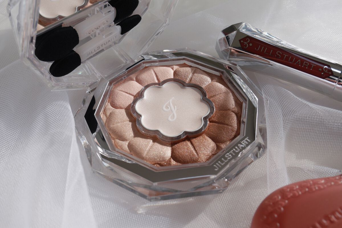 ジルスチュアート ブルームクチュール アイズ/JILL STUART/アイシャドウパレットを使ったクチコミ(1枚目)