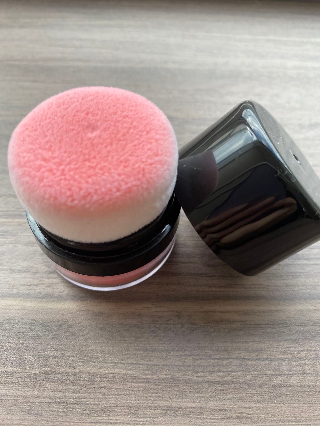 スポンジ付きチーク容器/DAISO/その他化粧小物を使ったクチコミ(2枚目)