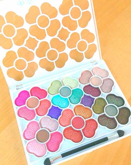 アイカラーパレット/ティアラガール/アイシャドウパレットを使ったクチコミ(2枚目)