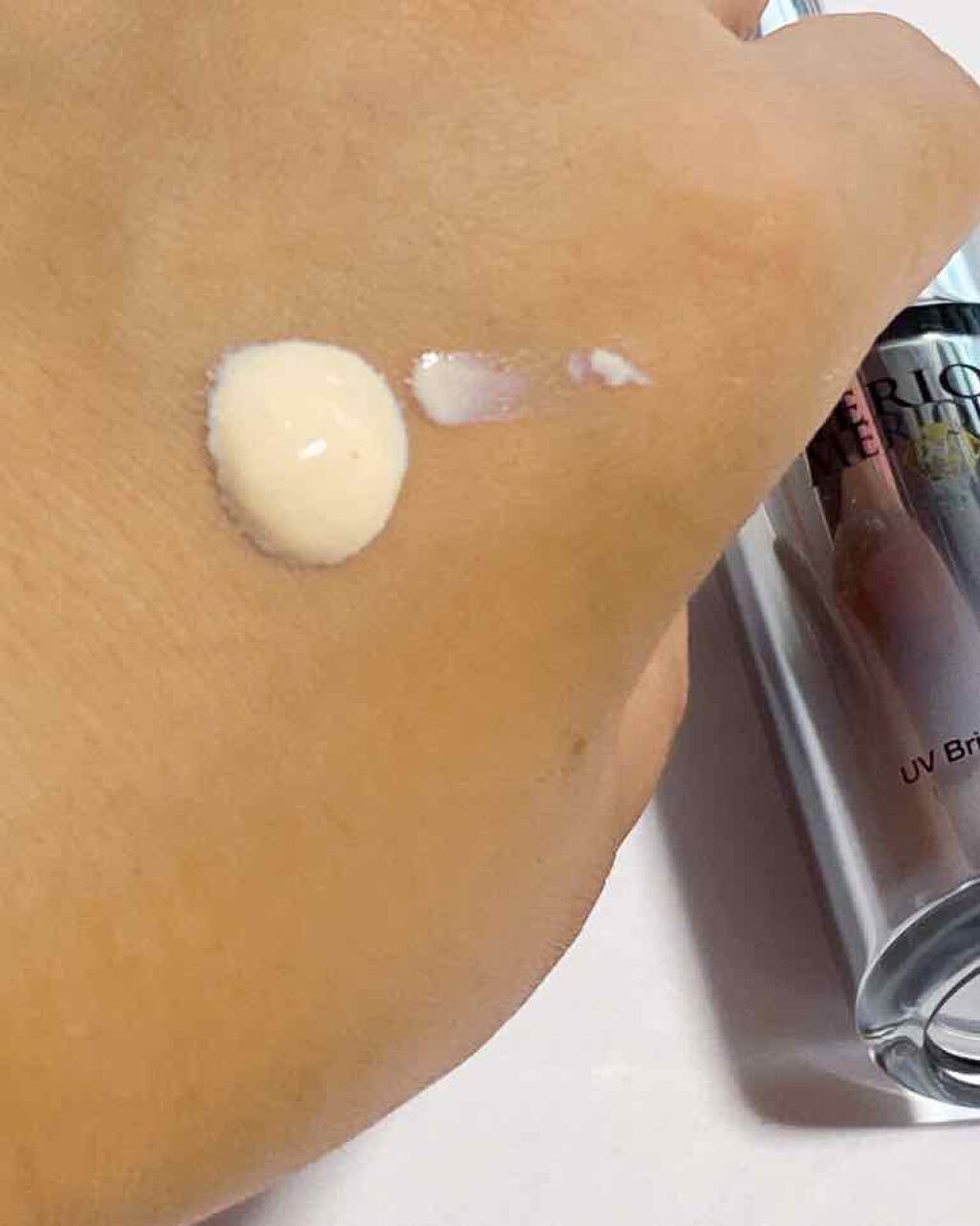 愛悠(ゆゆちゃ) on LIPS 「UVカット効果、下地効果、美容液効果のトリプルアプローチて..」(3枚目)