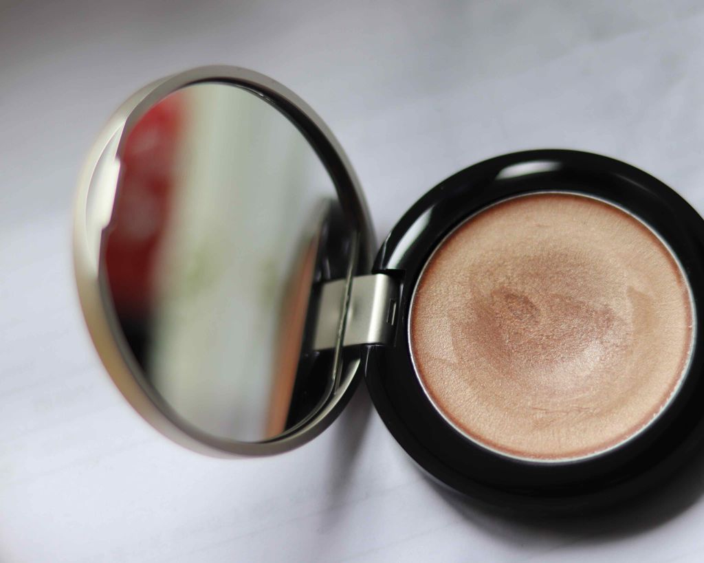 ミネラルハイライトクリーム/エトヴォス/クリームハイライトを使ったクチコミ（1枚目）