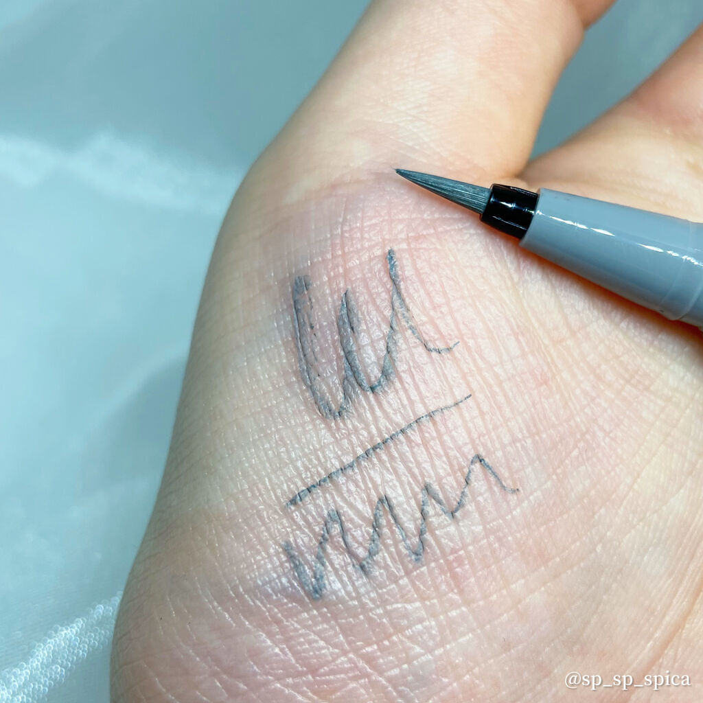 ラスティングリキッドライナー/キャンメイク/リキッドアイライナーを使ったクチコミ（2枚目）