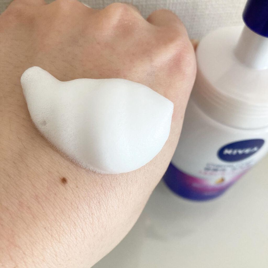 ニベア クリアビューティー弱酸性泡洗顔 もっちり美肌/ニベア/泡洗顔を使ったクチコミ(2枚目)