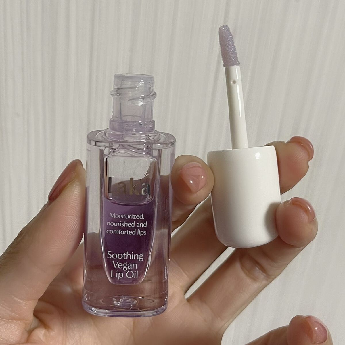 スージングヴィーガンリップオイル/Laka/リップオイルを使ったクチコミ（2枚目）