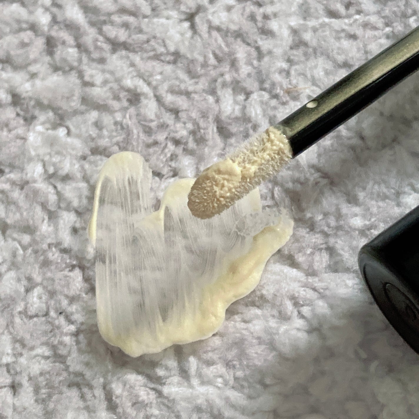 ケイト カラーコントロールアイベース/KATE/アイシャドウベースを使ったクチコミ(4枚目)