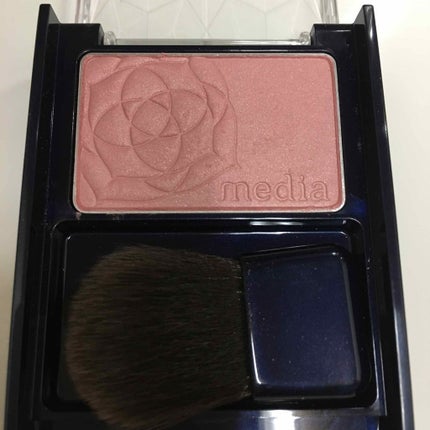 ブライトアップチークN/media/パウダーチークを使ったクチコミ(2枚目)