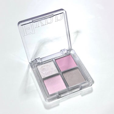 Flynn ミニシャーベットエディションのクチコミ「コンセプト大正解🍧️🩵

Flynn
Demure Eyeshadow Palette
02 .....」（1枚目）