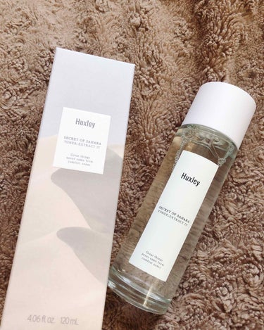 🌿huxleyのトナーを1週間使ってみた🌿

トナーのみで使用してると、少し乾いた感覚がしてきたので今はトナー→化粧水→乳液でしっかり保湿してます。

トナーを使ってたった1週間で何が違うって、気になっ