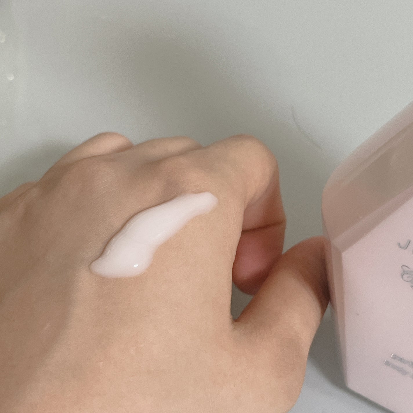 クリスタルブルーム パフュームド ボディローション/JILL STUART/ボディローションを使ったクチコミ(6枚目)