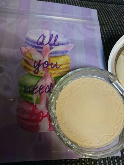 UVクリアフェイスパウダー 00 ライトベージュ/CEZANNE/プレストパウダーを使ったクチコミ(3枚目)