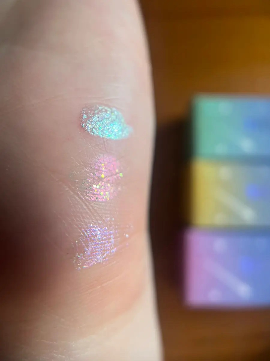 リキッド グリッター シャドウ/rom&nd/グリッターを使ったクチコミ（2枚目）