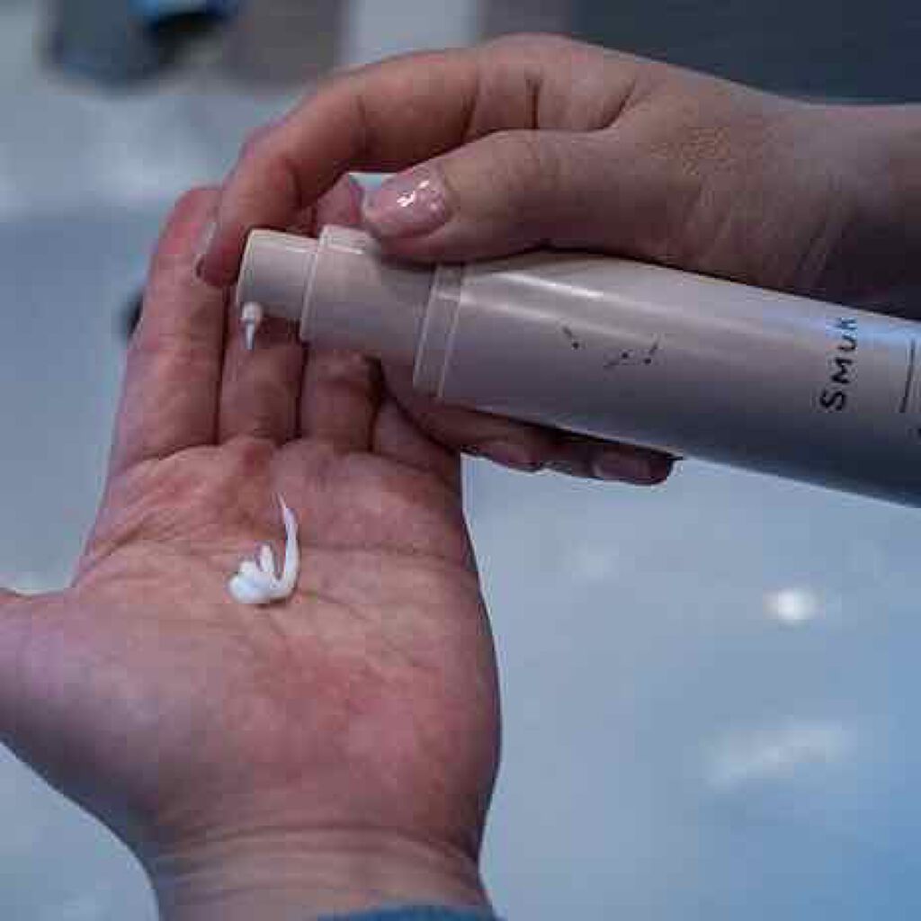 エラスティックモイスチャー/SMUK（スムーク）/フェイスクリームを使ったクチコミ（2枚目）