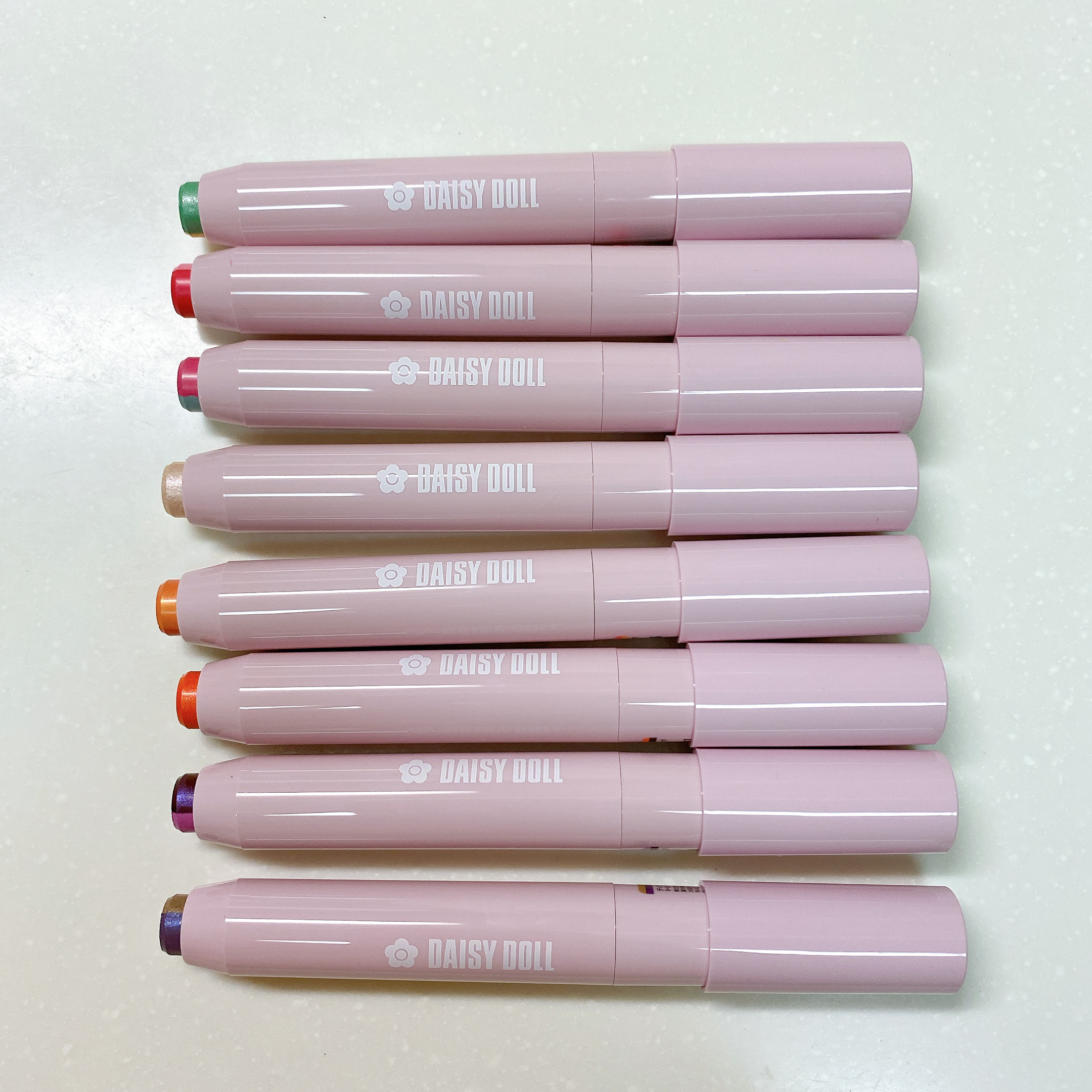 デュアル カラー スティック/DAISY DOLL by MARY QUANT/スティックアイシャドウを使ったクチコミ（1枚目）