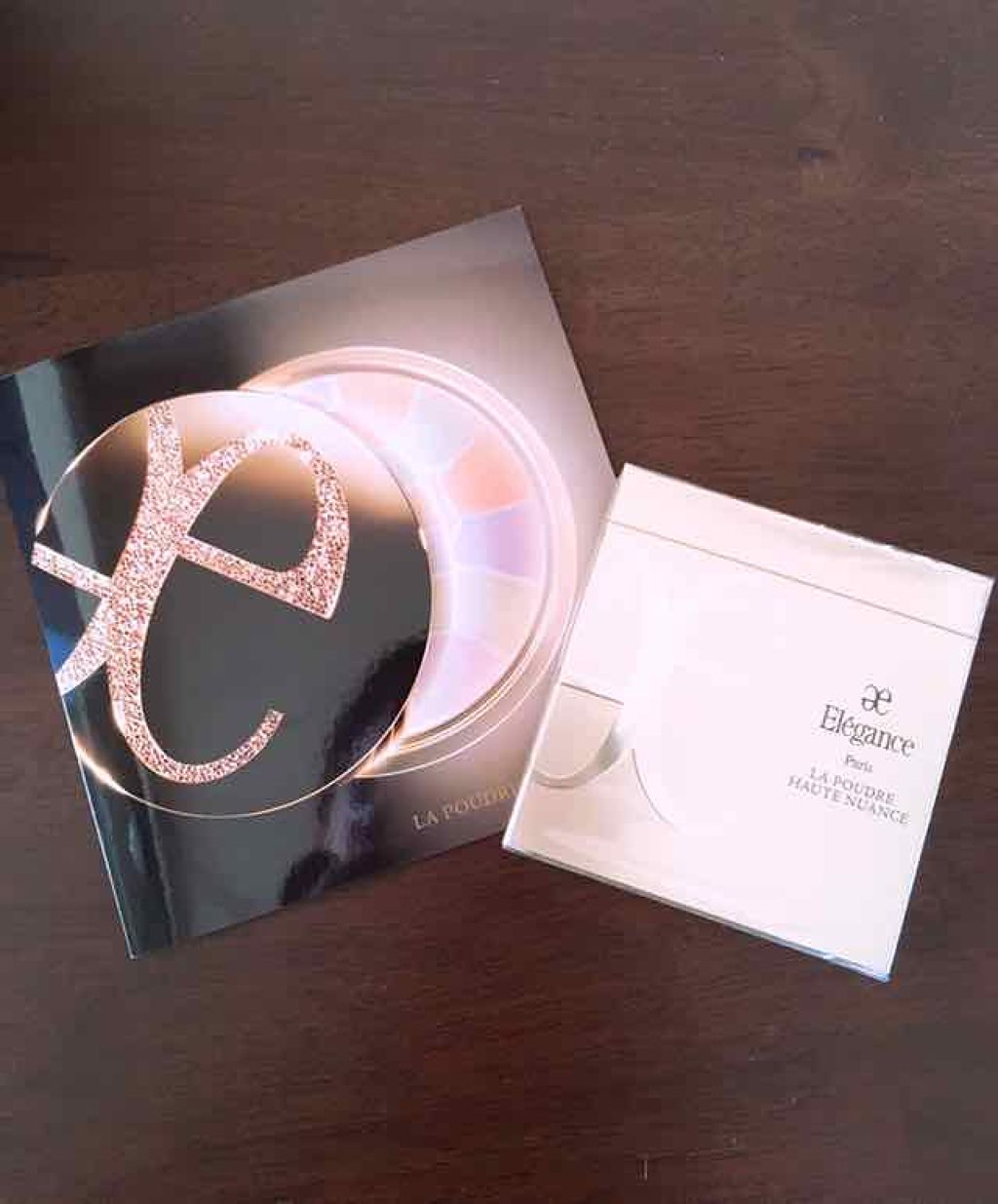 ラ プードル オートニュアンス/Elégance/プレストパウダーを使ったクチコミ（1枚目）