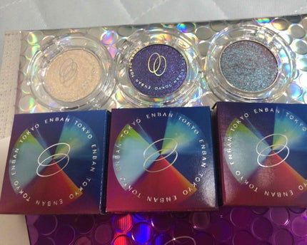 マルチグリッターカラー/ENBAN TOKYO/単色アイシャドウを使ったクチコミ(1枚目)