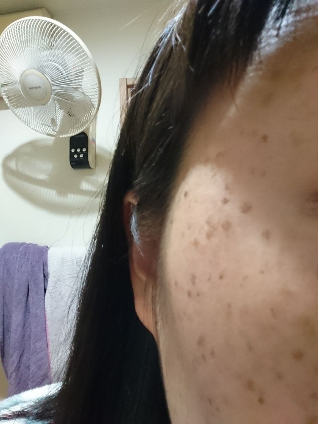 薬用ホワイトニングリフトケアジェル ノーマル/シミウス/オールインワン化粧品を使ったクチコミ(1枚目)