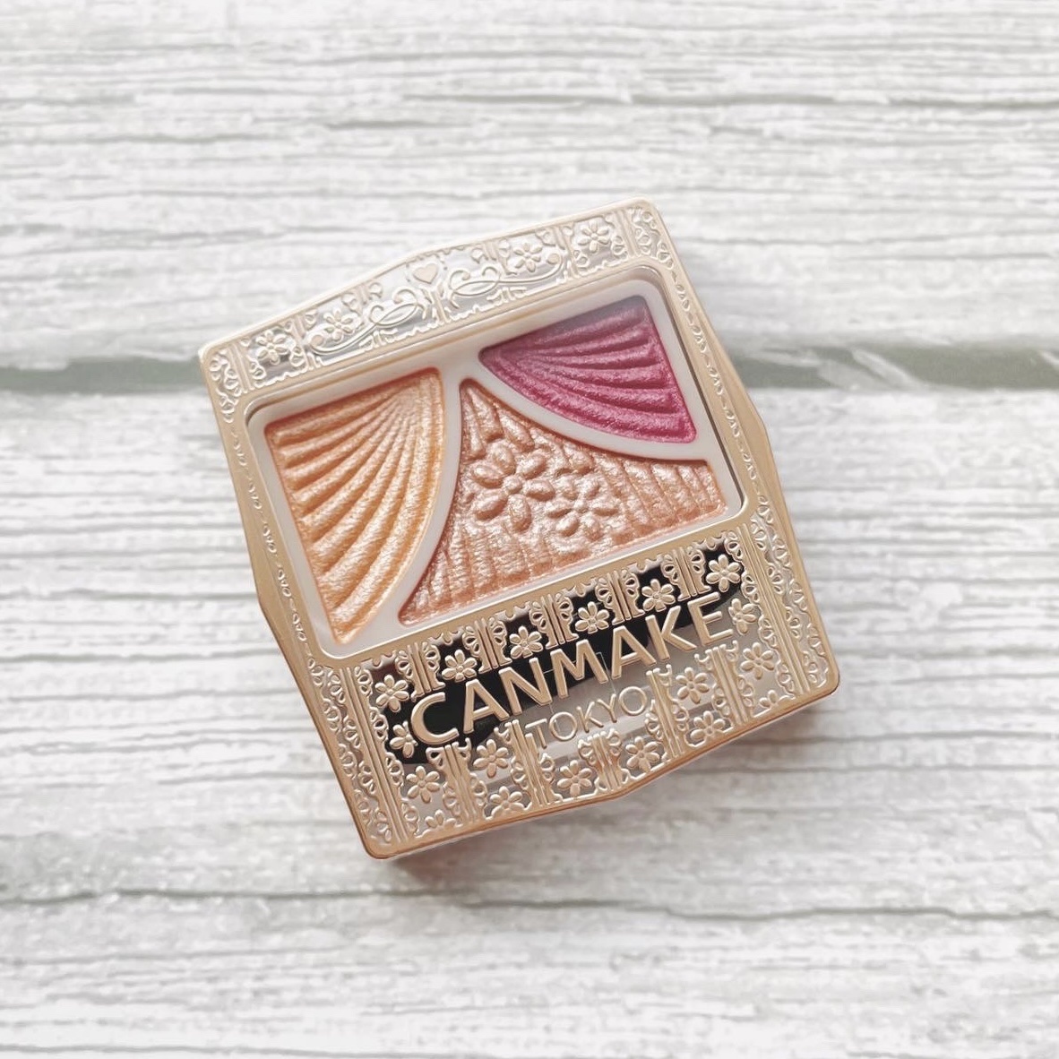 ジューシーピュアアイズ/キャンメイク/アイシャドウパレットを使ったクチコミ（1枚目）