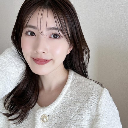 濱田あおい on LIPS 「..きっと今年も暑い&日差しが強いであろう春〜夏にぴったりのベ..」(2枚目)