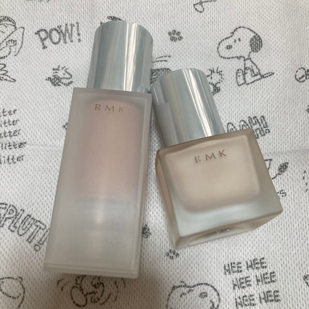 もふもふ on LIPS 「右RMKメイクアップベースサラッサラのテクスチャー内容量は30..」(1枚目)