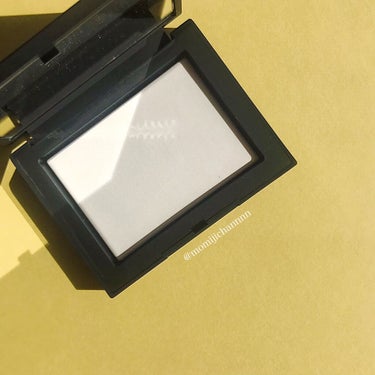 ライトリフレクティングセッティングパウダー　プレスト　N/NARS/プレストパウダーを使ったクチコミ（3枚目）