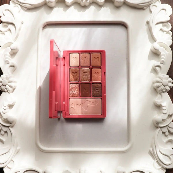 アイムヒドゥンカードパレット/i’m meme/アイシャドウパレット by AKIRA🖤フォロバ