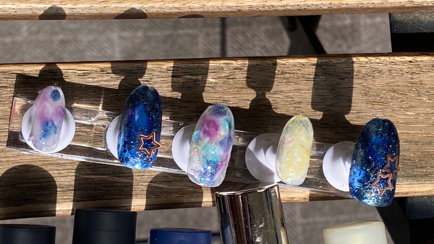 カラフルネイルズ/キャンメイク/マニキュアを使ったクチコミ(5枚目)