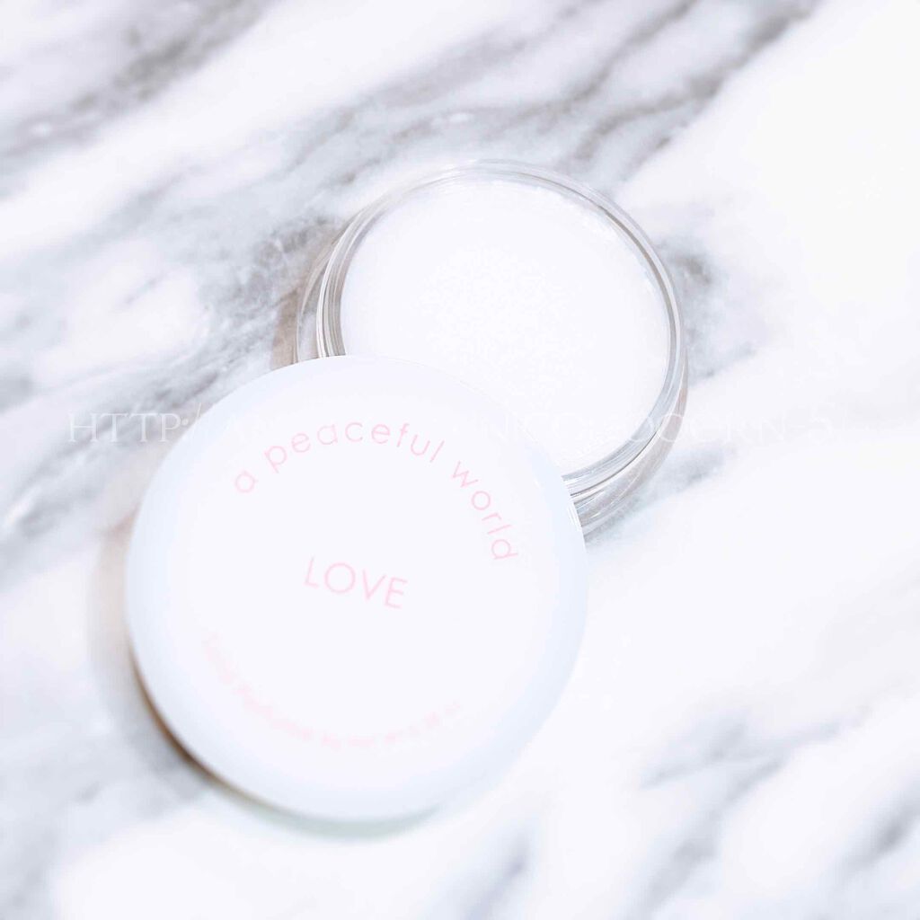 LOVE ソリッドパフューム/a peaceful world/練り香水を使ったクチコミ（2枚目）