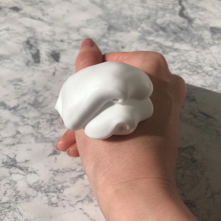 レーヌブランシュ イルミネイティングクレンジングフォーム/L'OCCITANE/洗顔フォームを使ったクチコミ(2枚目)