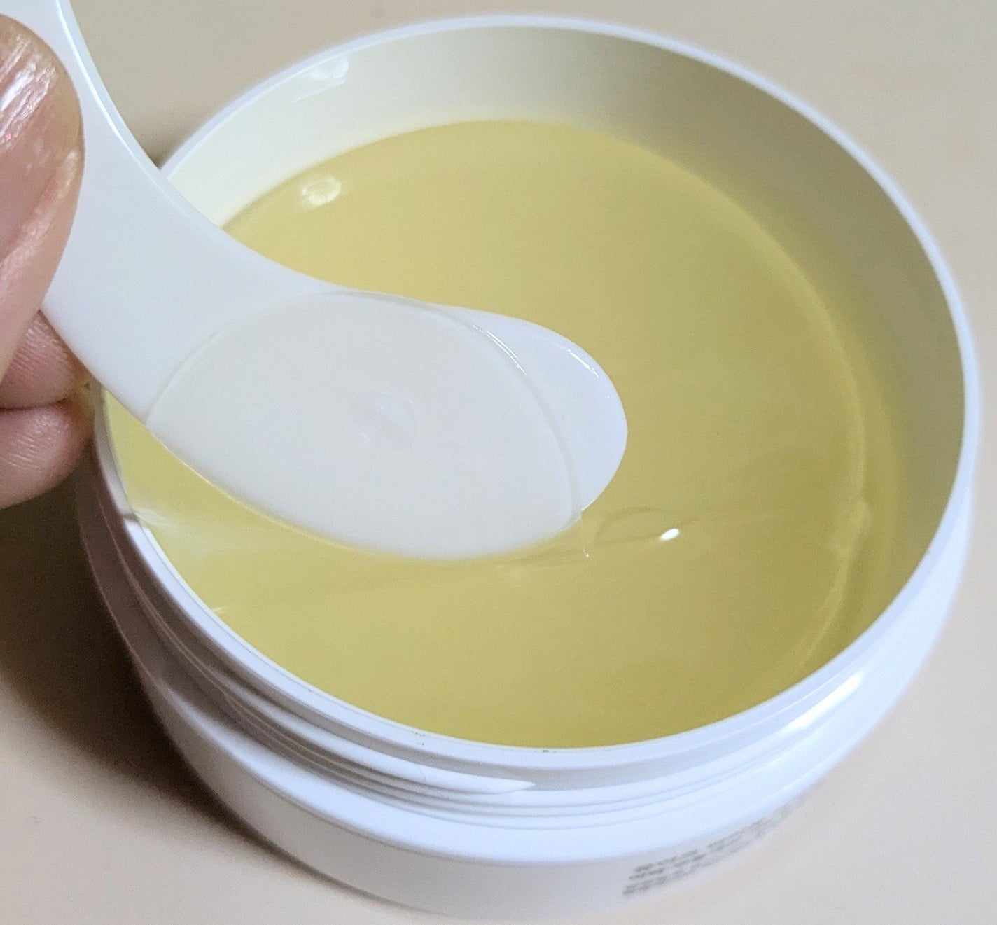 バイオームビタC黒クマアイパッチ/UIQ/シートマスク・パックを使ったクチコミ(8枚目)