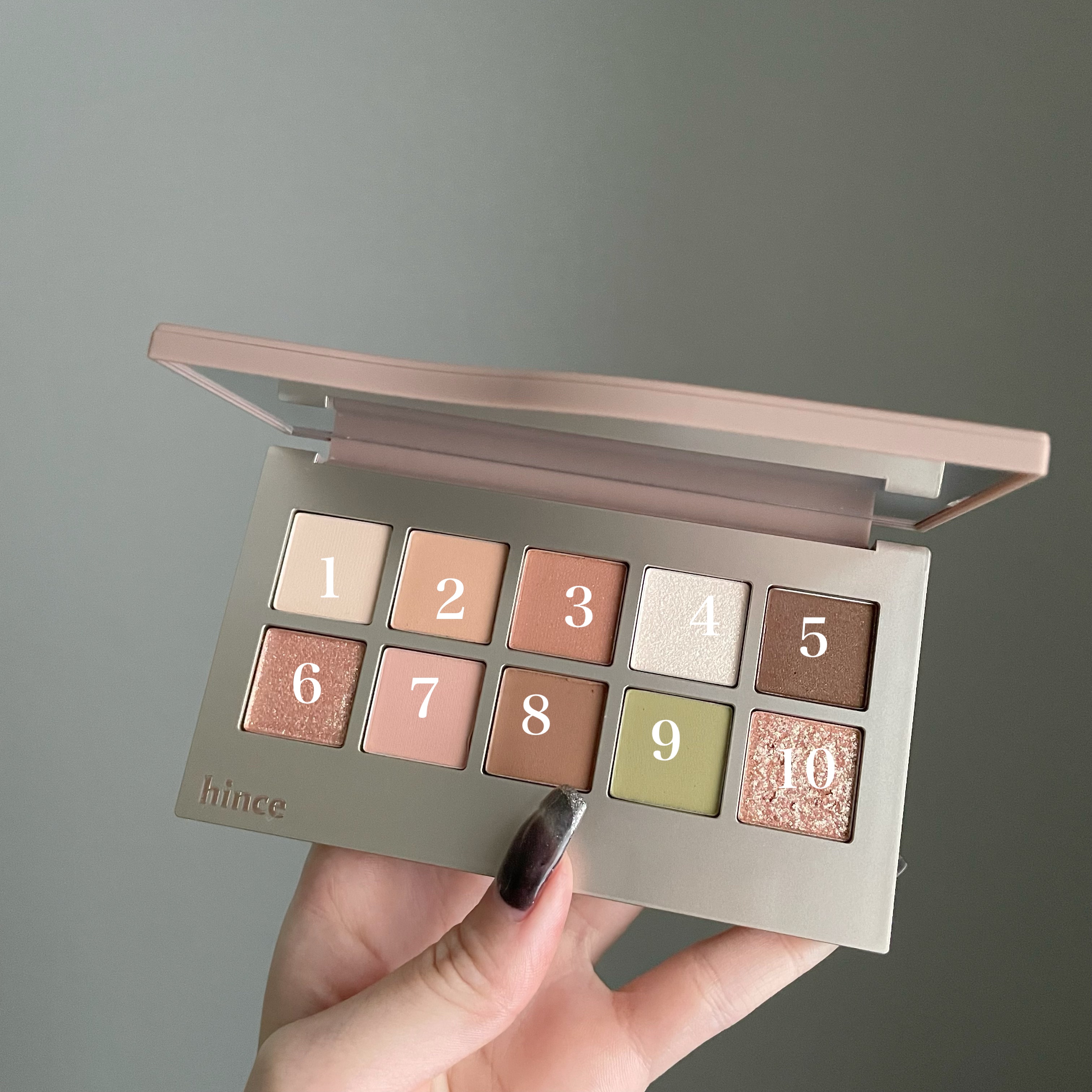 ニューデップスアイシャドウパレット 03 ライク・ア・シーン/hince/アイシャドウパレットを使ったクチコミ（2枚目）