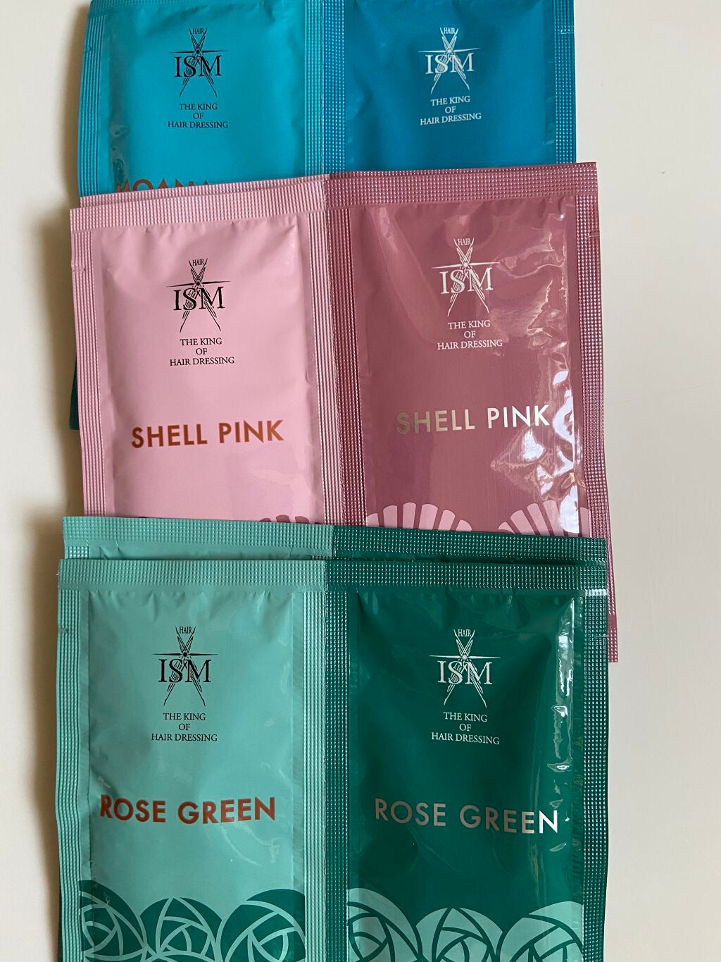 ☆кa☆ on LIPS 「ismのシャンプーサンプル3種類届いたよ😍1回分が多いから2回..」(1枚目)