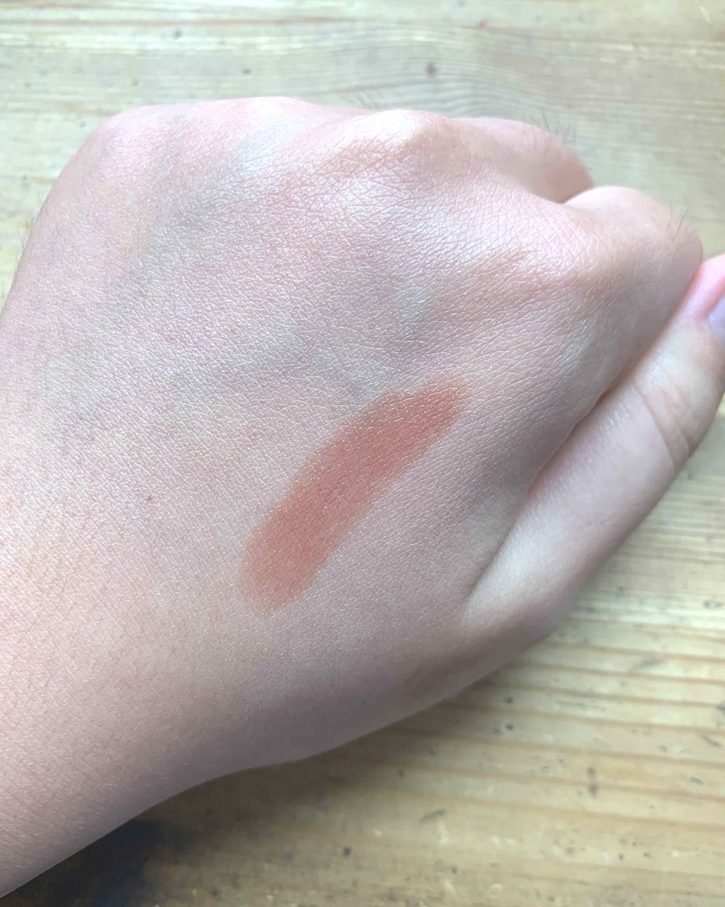 ラスティンググロスリップ/CEZANNE/口紅を使ったクチコミ（2枚目）